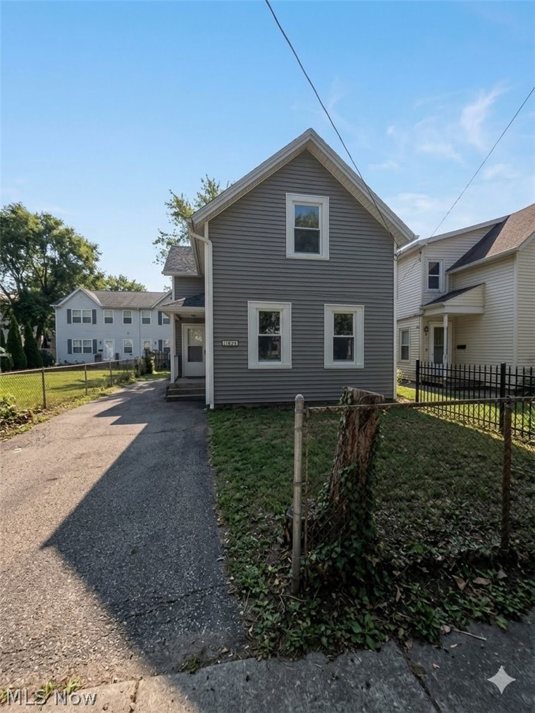2059 W 42nd Street Cleveland OH 44113