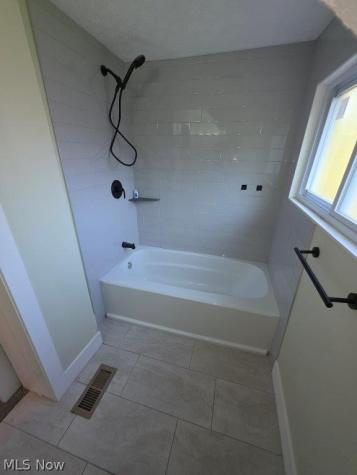 2059 W 42nd Street Cleveland OH 44113