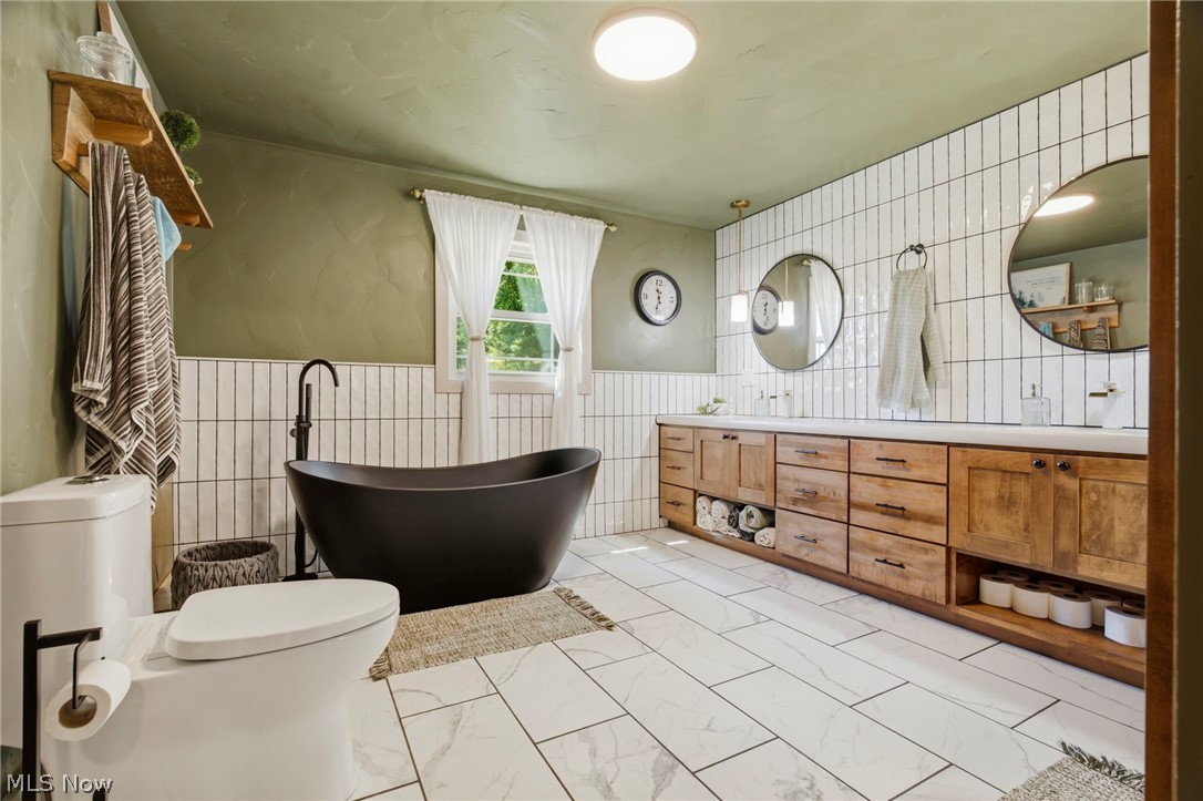 10789 Gunther Miller Road SW Stone Creek OH 43840
