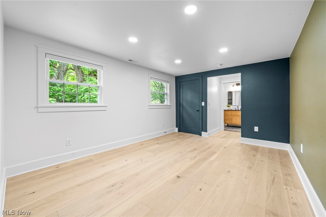 354 N Main Street Chagrin Falls OH 44022