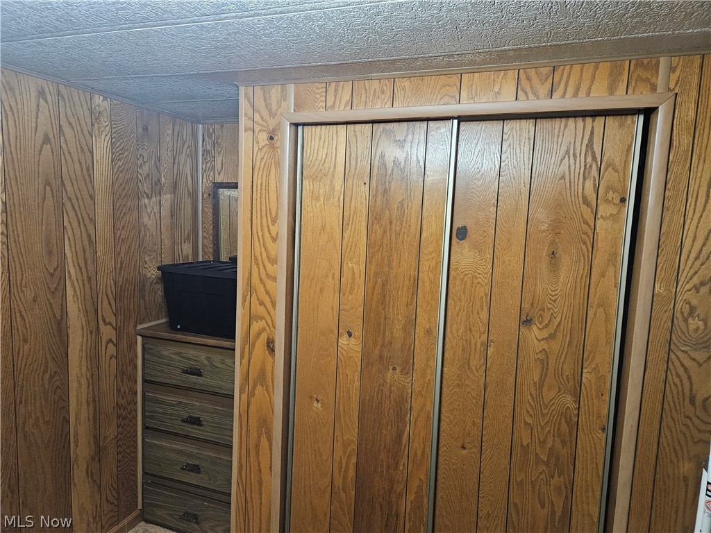 1243 Los Angeles Boulevard NW North Canton OH 44720