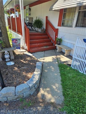 1243 Los Angeles Boulevard NW North Canton OH 44720
