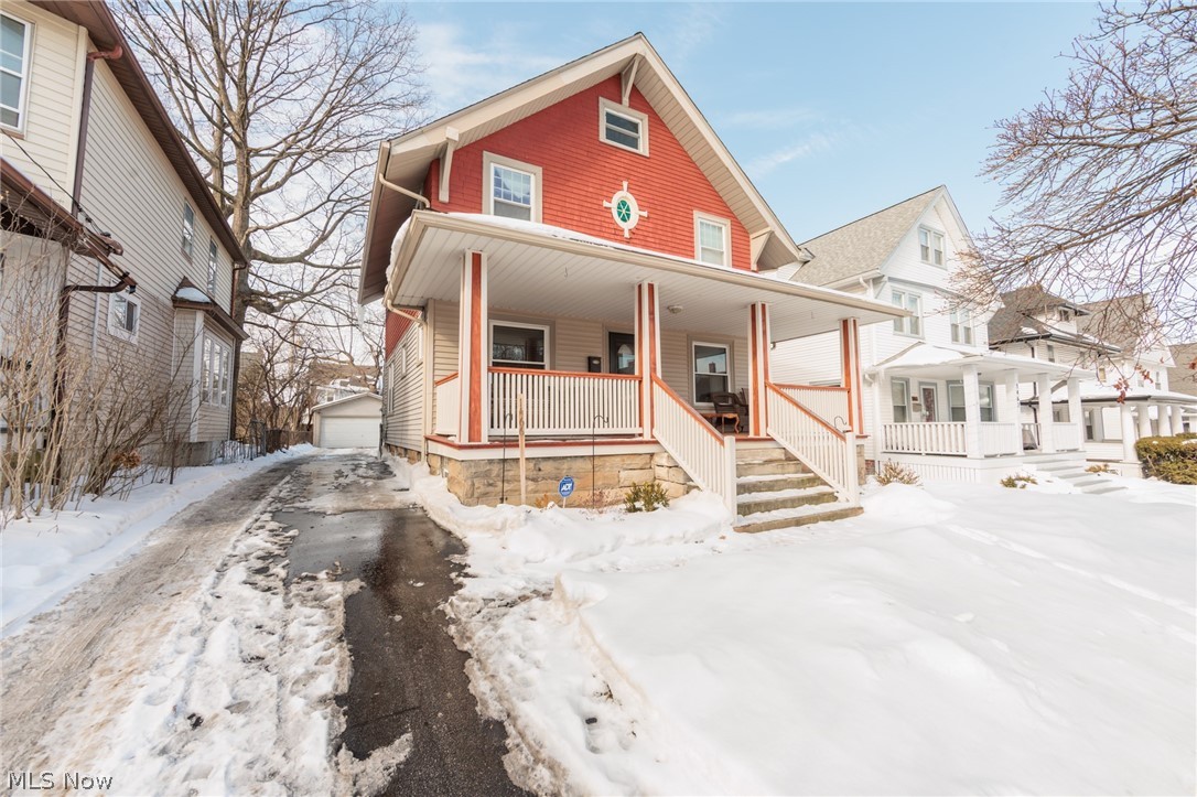 Lakewood OH, 1466 Orchard Grove Avenue