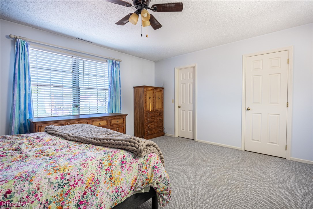 15 Acorn Lane Coshocton OH 43812