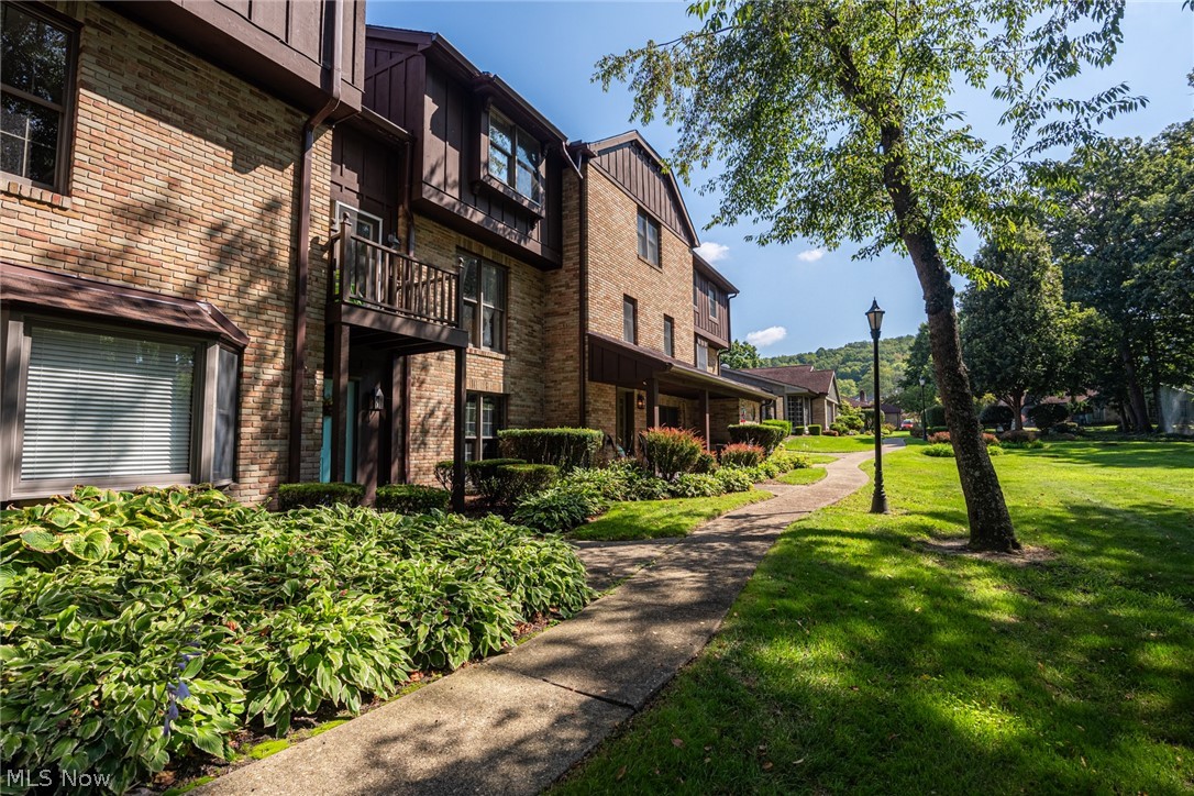 15 Acorn Lane Coshocton OH 43812