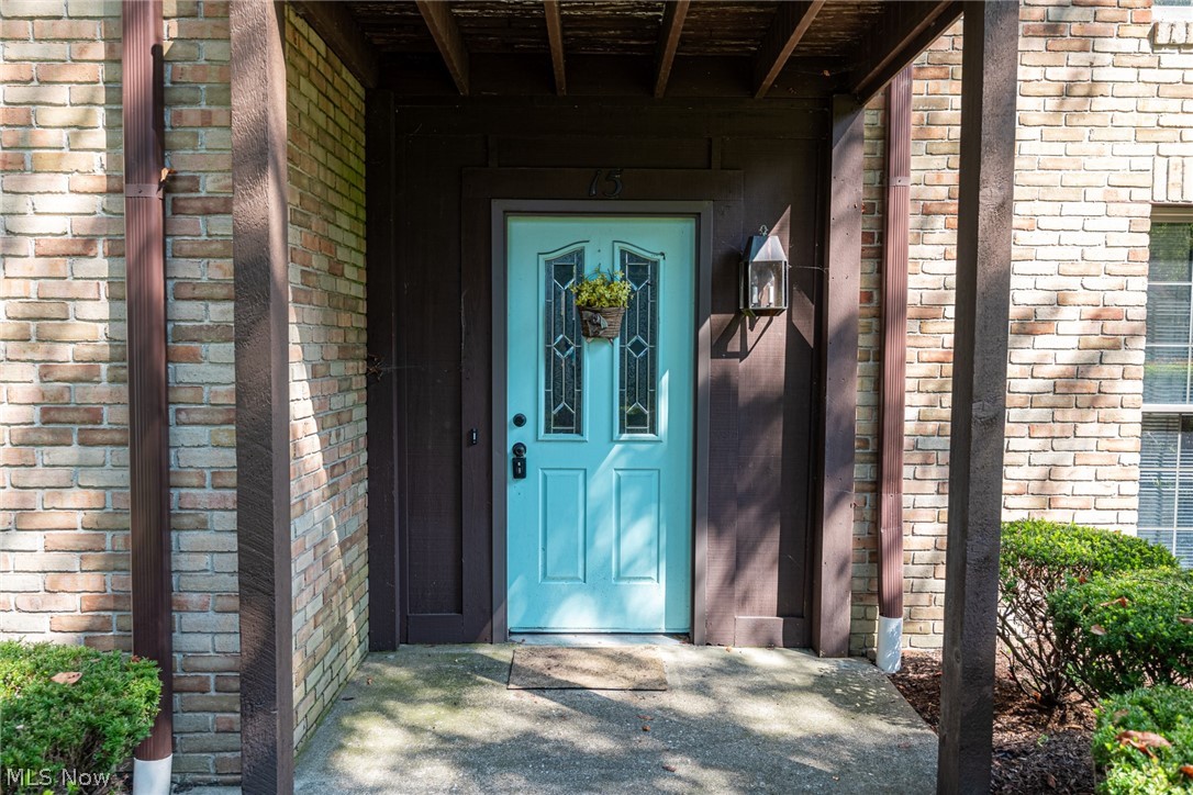 15 Acorn Lane Coshocton OH 43812
