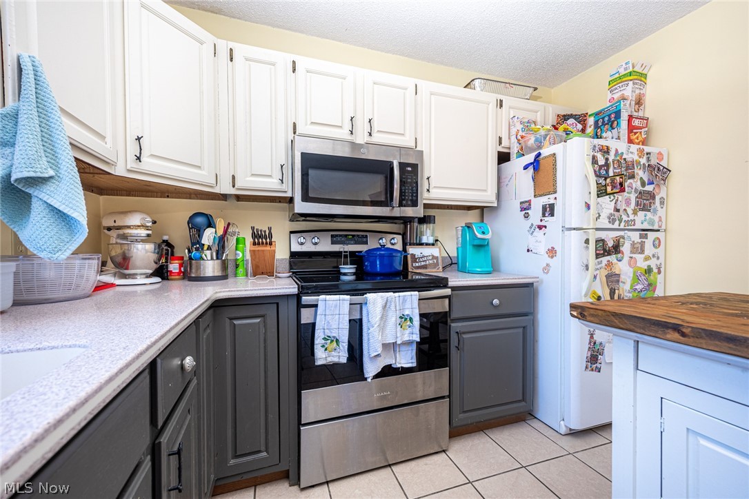 15 Acorn Lane Coshocton OH 43812