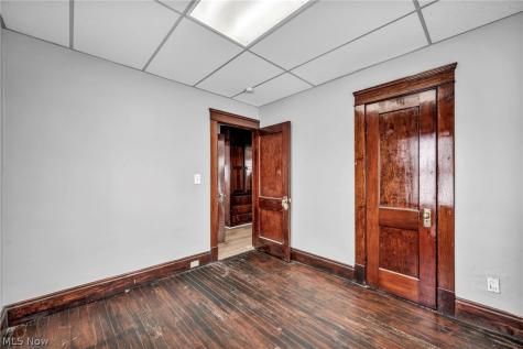 2036 W 99th Street Cleveland OH 44102