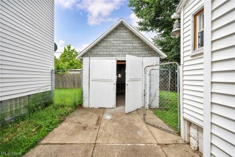 2036 W 99th Street Cleveland OH 44102