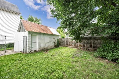 2036 W 99th Street Cleveland OH 44102
