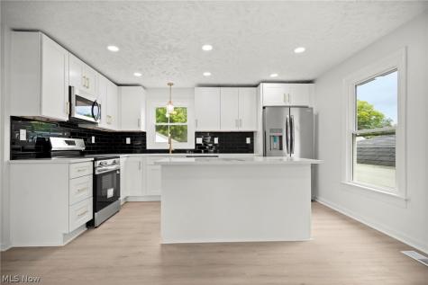 191 E Martin Street Amherst OH 44001
