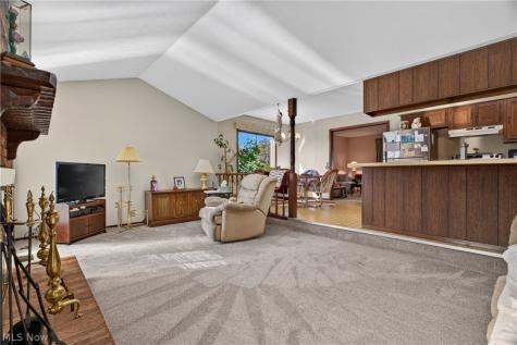 8899 N Gateway Drive North Royalton OH 44133