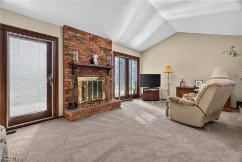 8899 N Gateway Drive North Royalton OH 44133