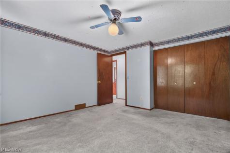 8899 N Gateway Drive North Royalton OH 44133