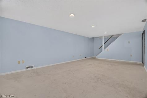 8899 N Gateway Drive North Royalton OH 44133