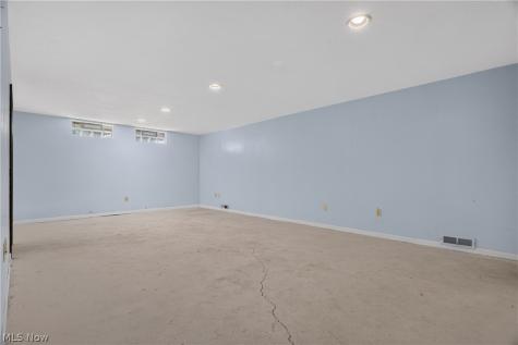 8899 N Gateway Drive North Royalton OH 44133