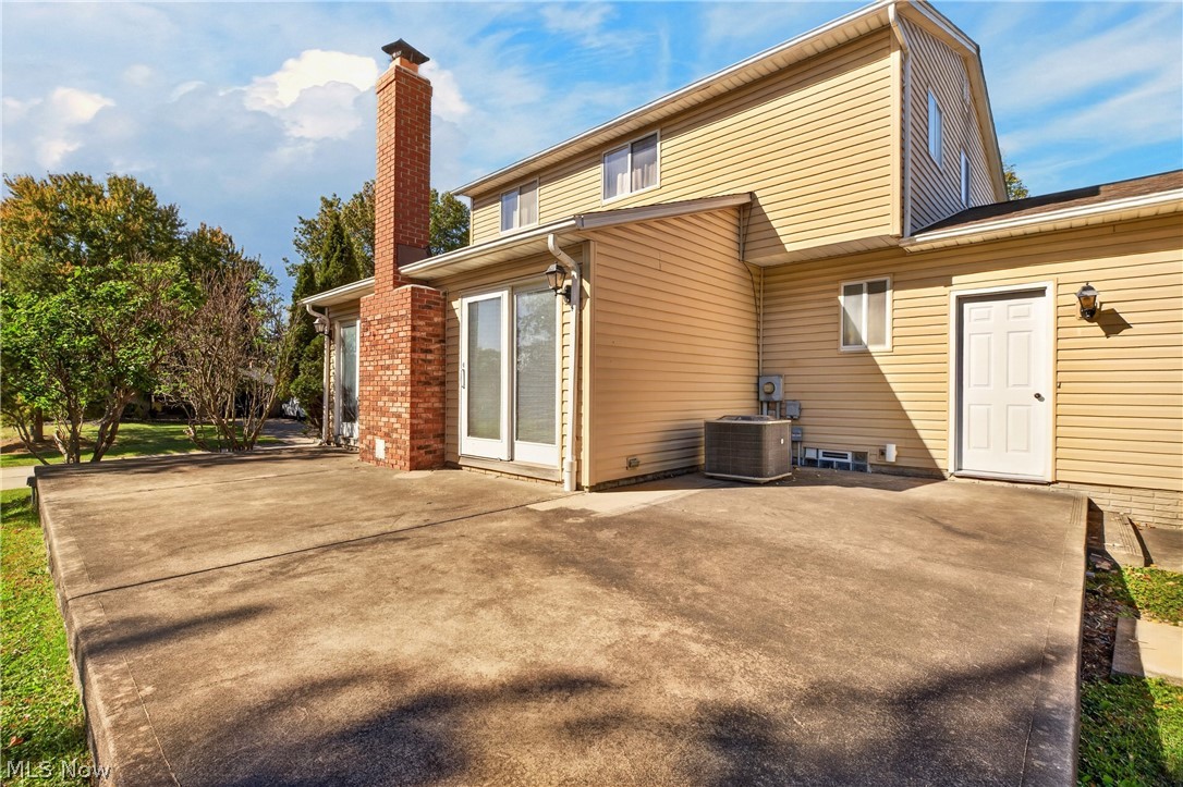 8899 N Gateway Drive North Royalton OH 44133
