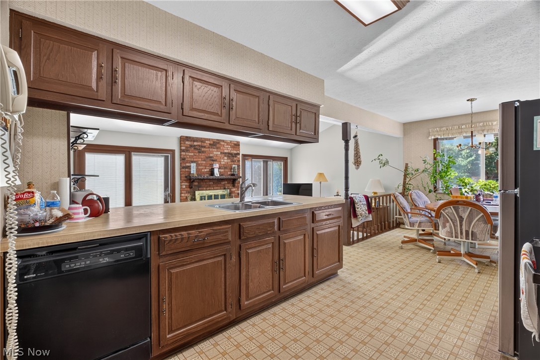 8899 N Gateway Drive North Royalton OH 44133