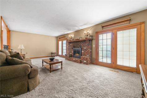 9405 Ansonia Avenue Brooklyn OH 44144