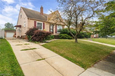 9405 Ansonia Avenue Brooklyn OH 44144