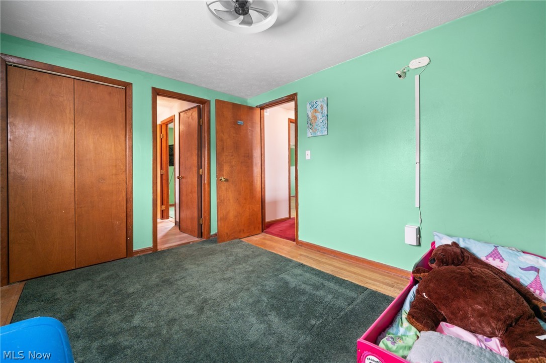 9405 Ansonia Avenue Brooklyn OH 44144