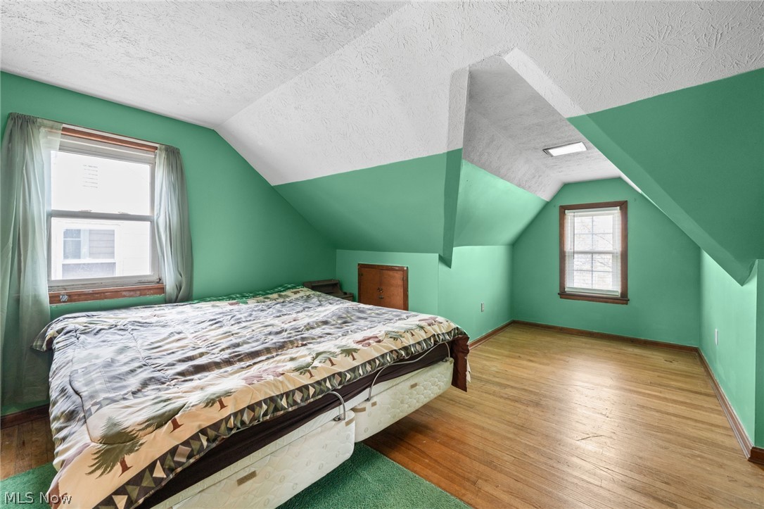 9405 Ansonia Avenue Brooklyn OH 44144