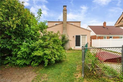 9405 Ansonia Avenue Brooklyn OH 44144
