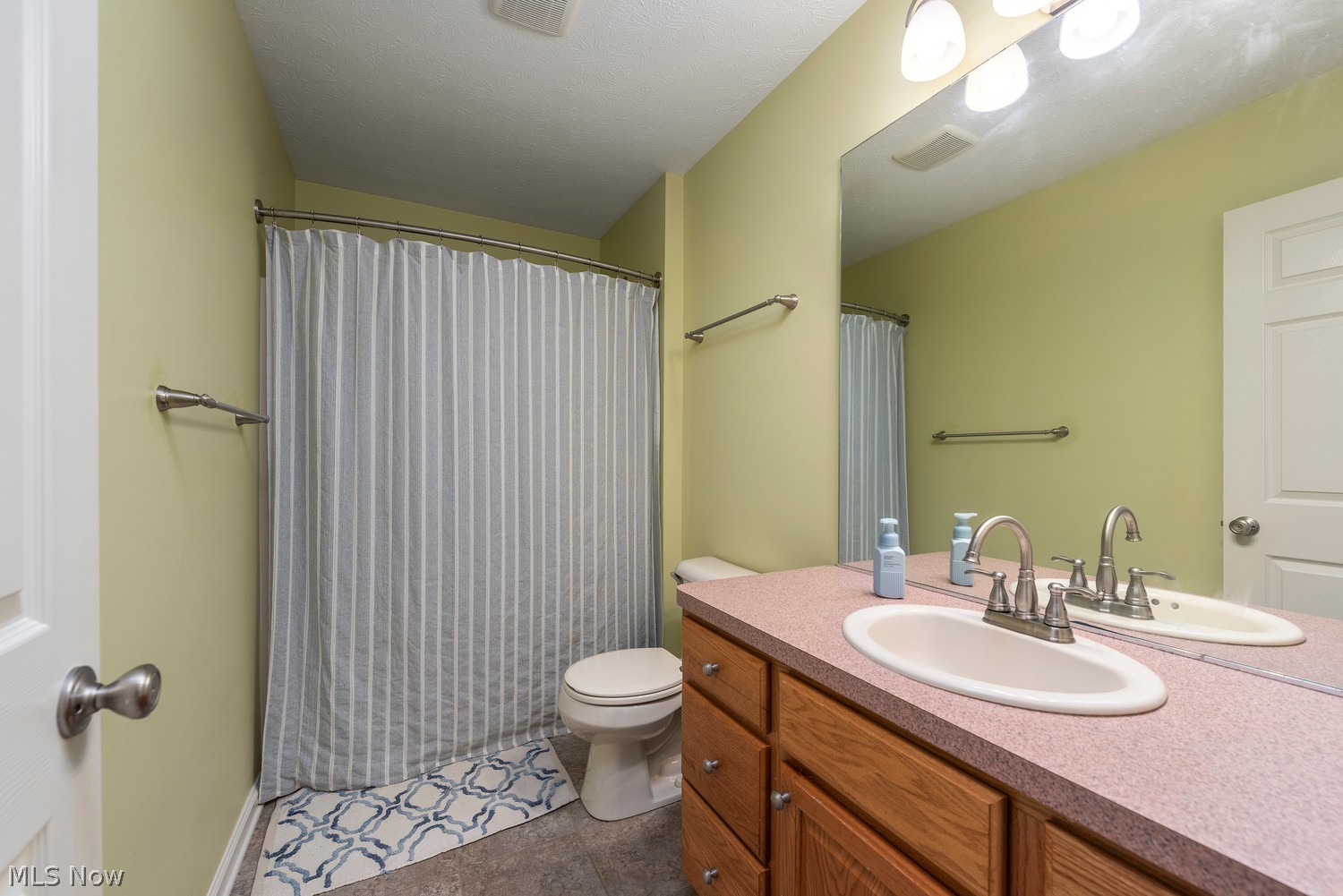 665 Oxford Drive Broadview Heights OH 44147