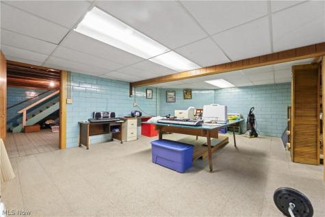 14560 Cenfield Street NE Alliance OH 44601