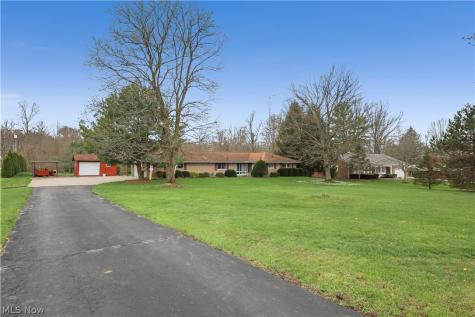 14560 Cenfield Street NE Alliance OH 44601