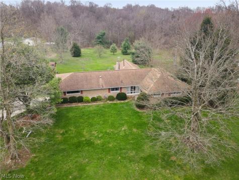 14560 Cenfield Street NE Alliance OH 44601