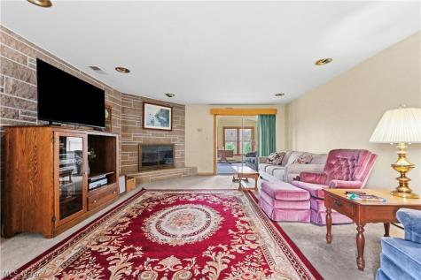 14560 Cenfield Street NE Alliance OH 44601