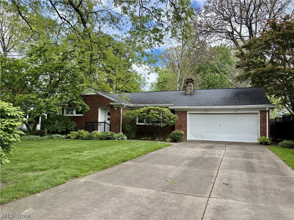 319 Bachtel Street SE North Canton OH 44720