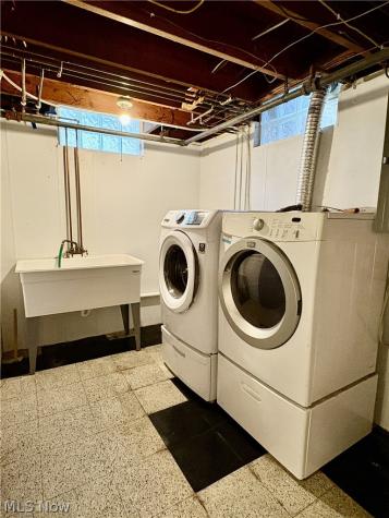 319 Bachtel Street SE North Canton OH 44720
