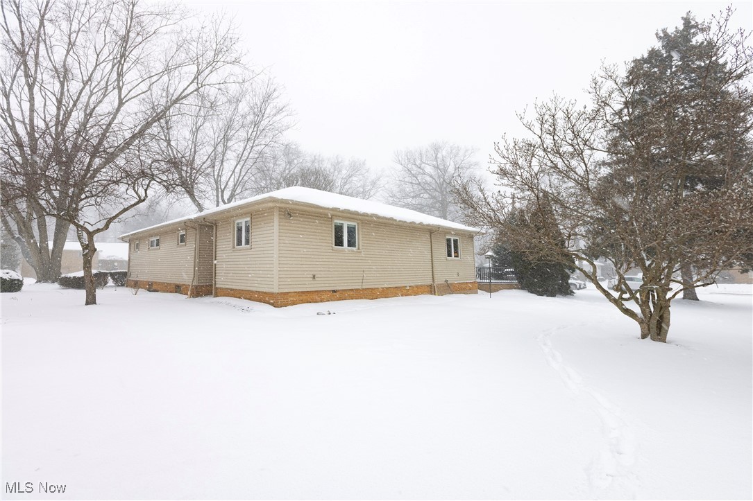 1801 Kathryn Drive Westlake OH 44145