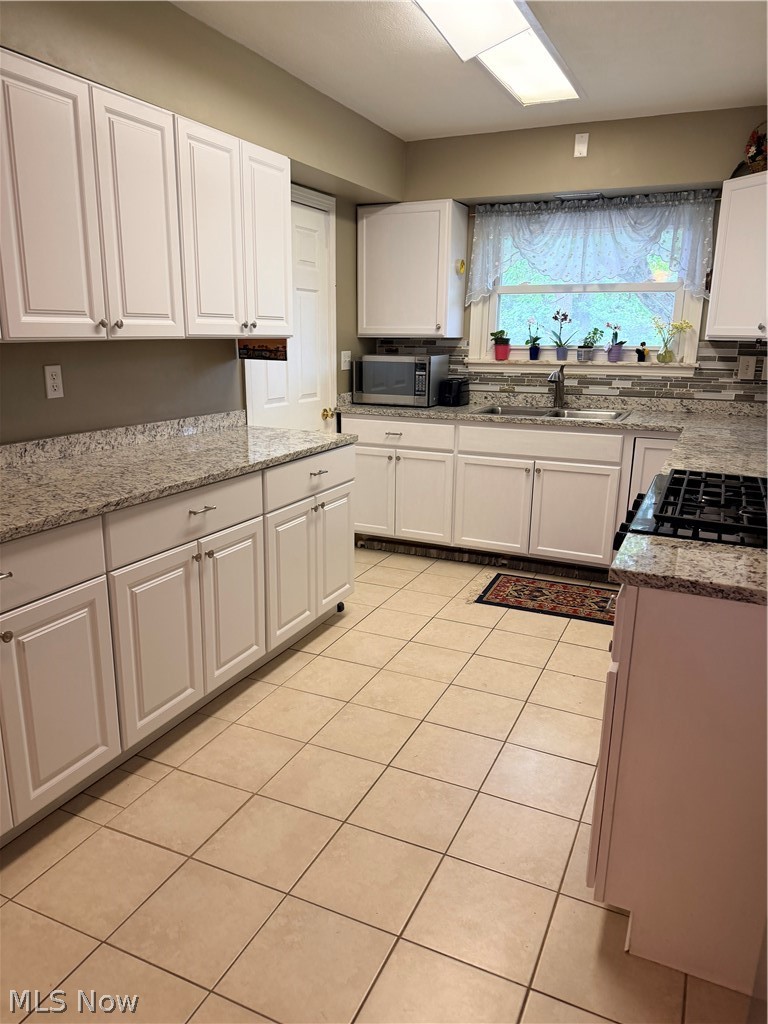 15381 Howe Road Strongsville OH 44136
