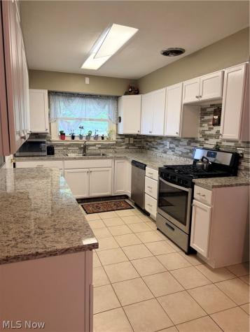 15381 Howe Road Strongsville OH 44136
