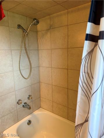 15381 Howe Road Strongsville OH 44136