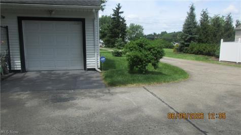 15381 Howe Road Strongsville OH 44136