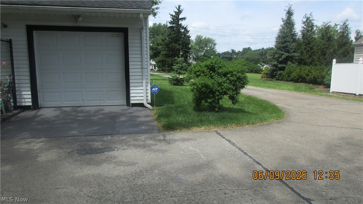 15381 Howe Road Strongsville OH 44136