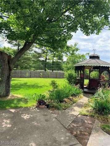 15381 Howe Road Strongsville OH 44136