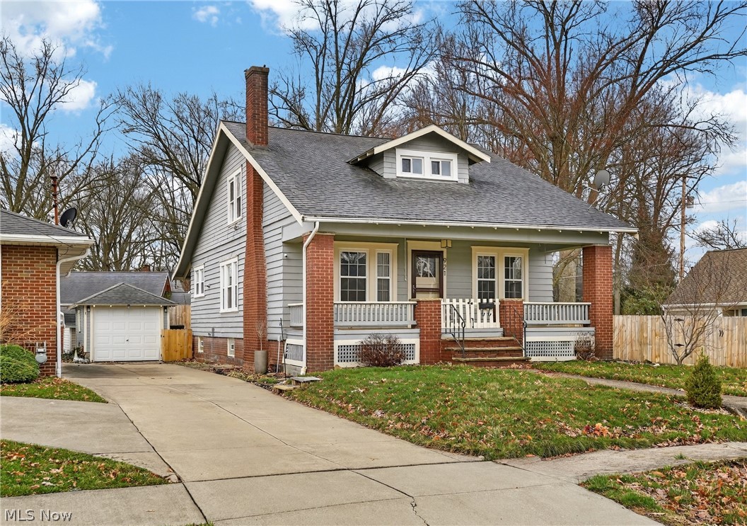 921 Homewood Avenue Salem OH 44460