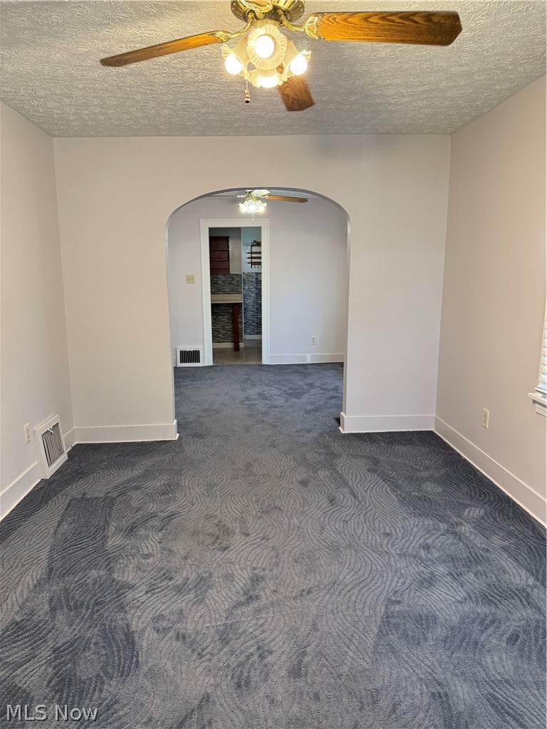 462 Larkin Avenue Akron OH 44305