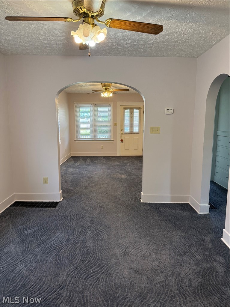 462 Larkin Avenue Akron OH 44305