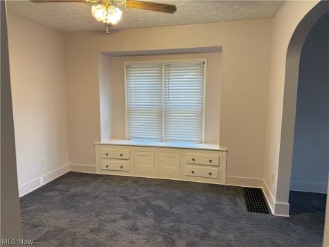 462 Larkin Avenue Akron OH 44305