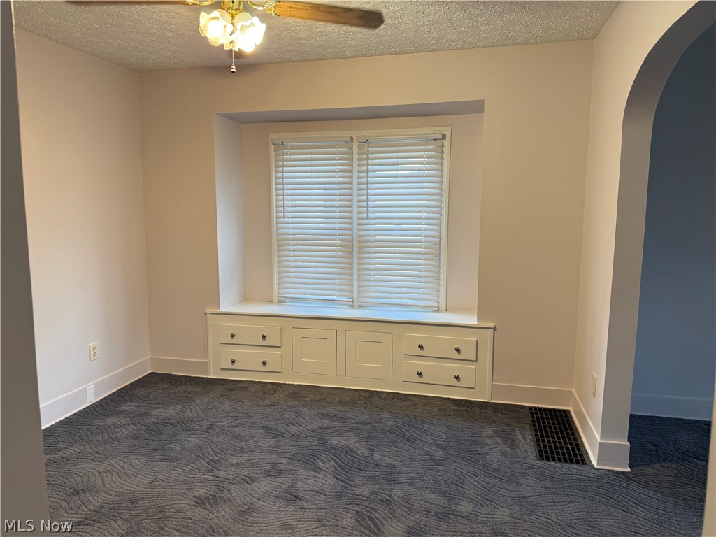 462 Larkin Avenue Akron OH 44305