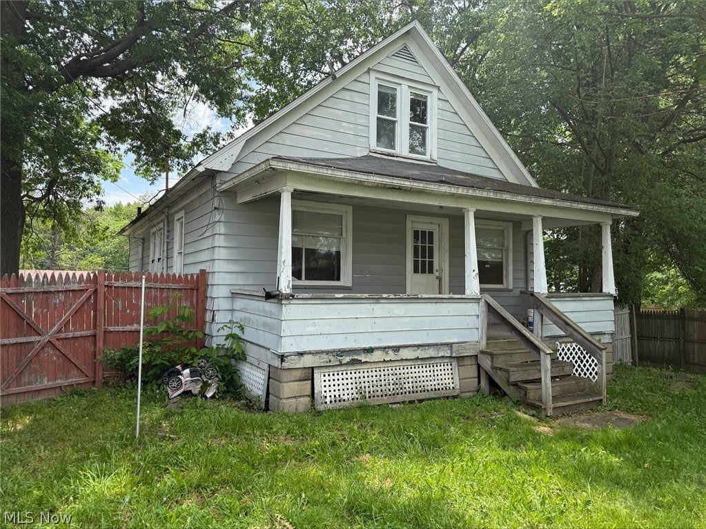 1536 Hiram Avenue Niles OH 44446