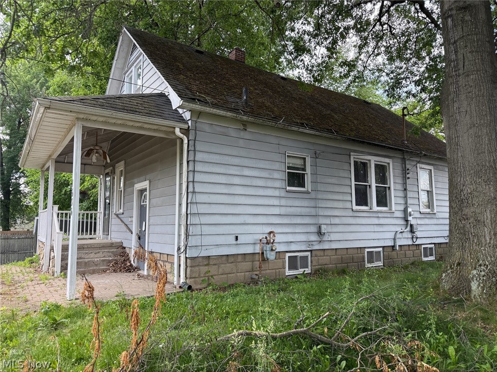 1536 Hiram Avenue Niles OH 44446