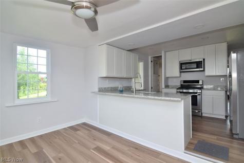 3380 Milverton Road Shaker Heights OH 44120