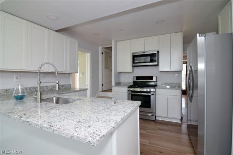 3380 Milverton Road Shaker Heights OH 44120